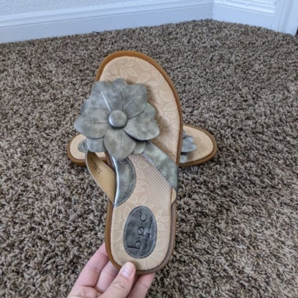 B.O.C Born leather flower flip flop - Picture 4 of 8